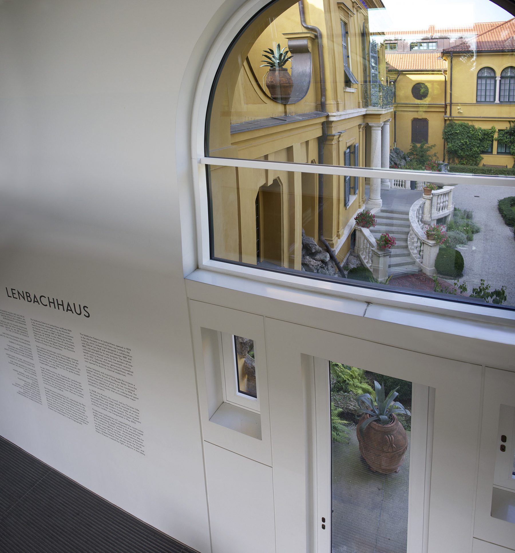 München, Lehnbachhaus, Neubau/Altbau